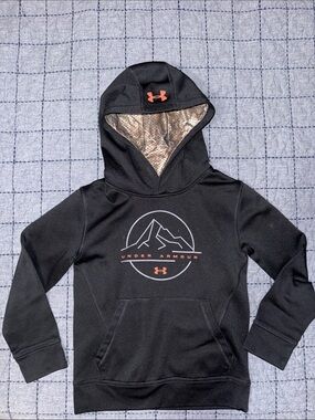 Under Armour Black Hoodie with Orange Accents and Camo Hood Lining size 7 boys
